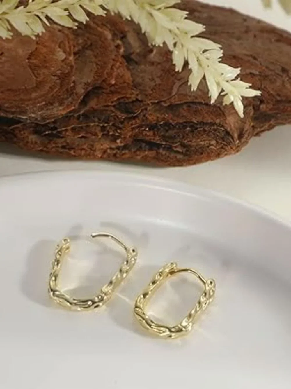 NEW‎ Chunky Gold Stud Earrings 14k Gold Plated Hypoallergenic Square Open Set